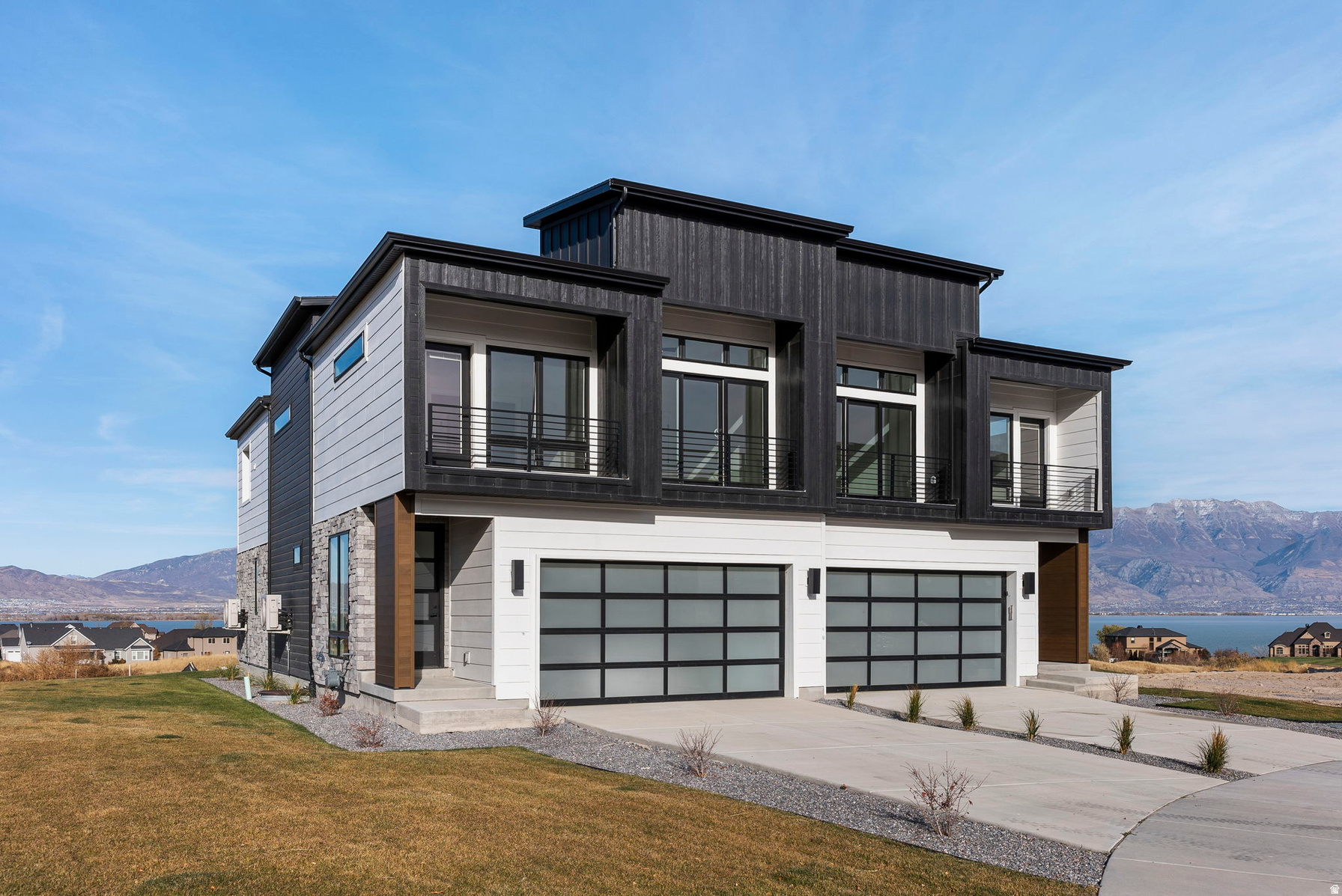78 E Watson Dr Saratoga Springs UT — luxury townhome exterior on TalonsCove Golf Course